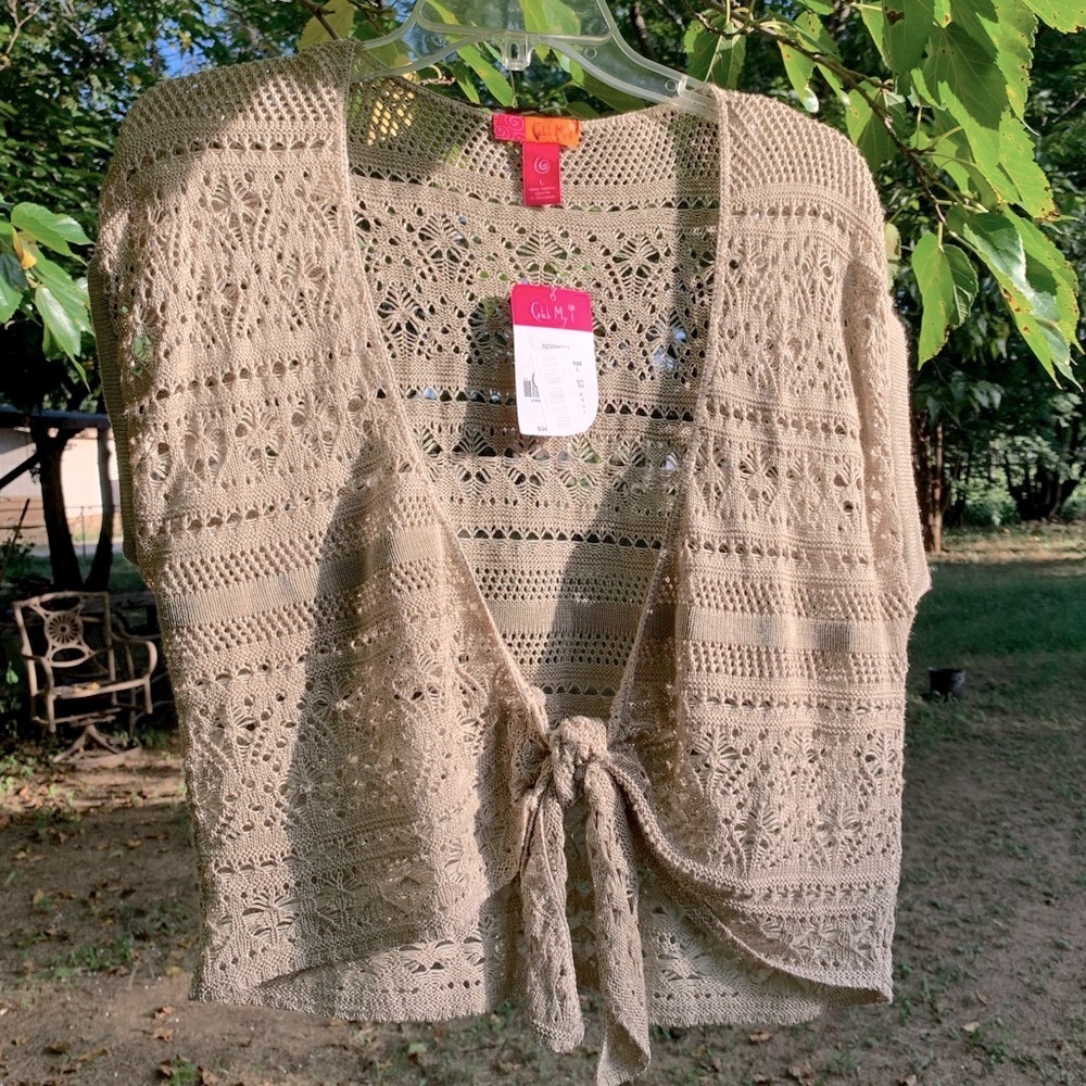 Catch My I, Half Sweater